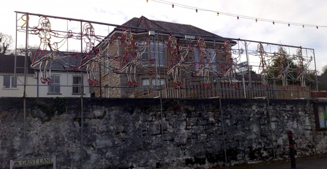 Dancing Ladies at Grist Lane